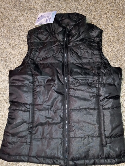 NWT Jackson Hole Puffer Vest - Picture 2 of 5